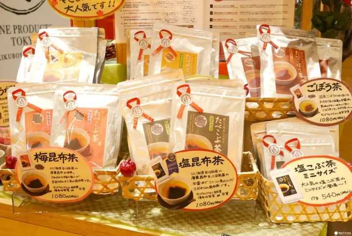 Enjoy Taisho Roman Cosmetics and a Hakama-Fitting Experience at Yoroshi Cosmetics