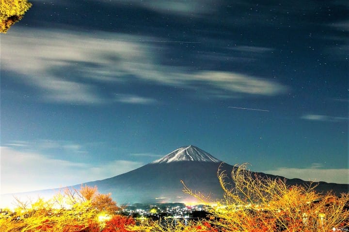 日本でここだけ!絶景の富士山と森林浴を楽しめる宿「星のや富士」