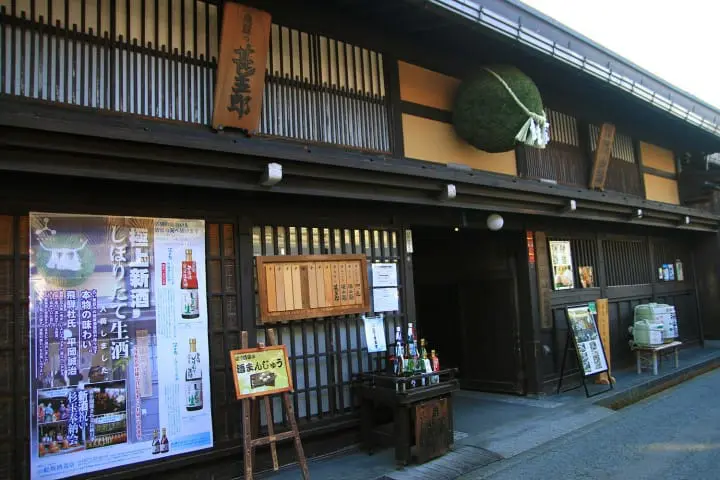 Matsumoto and Takayama in one economical pass, the Three-Star Alps Unlimited Ride Shinjuku Pass (Part 1)