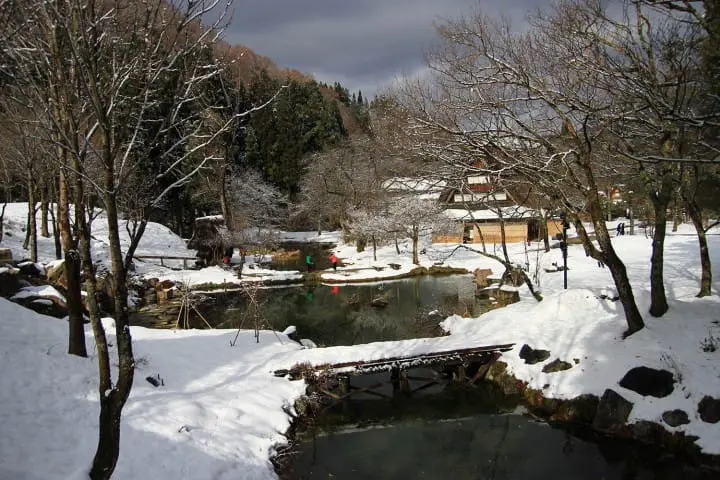 Matsumoto and Takayama in one economical pass, the Three-Star Alps Unlimited Ride Shinjuku Pass