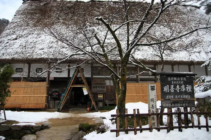 Matsumoto and Takayama in one economical pass, the Three-Star Alps Unlimited Ride Shinjuku Pass