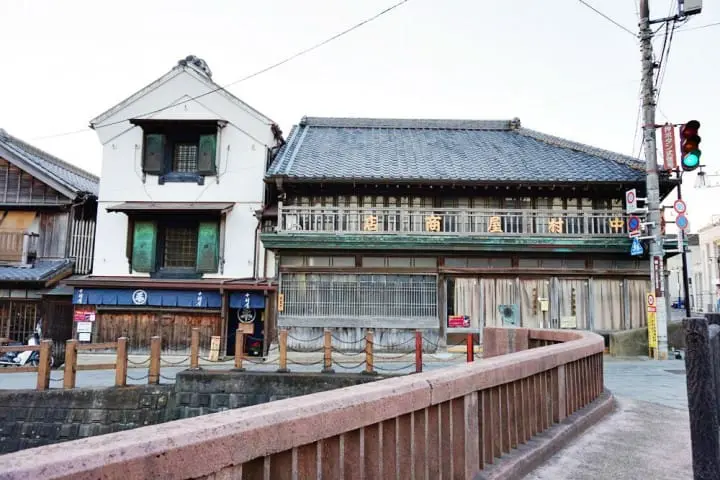 เพียง 1 ชั่วโมงจากโตเกียว! สู่มนต์เสน่ห์ของเมืองและศาลเจ้าเก่าแก่แห่ง