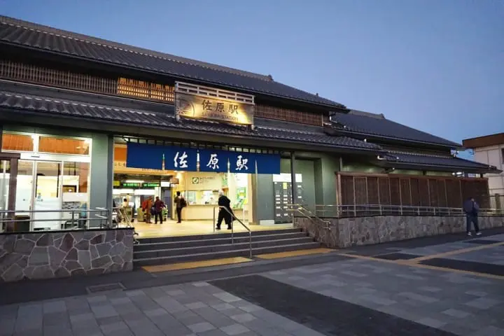 เพียง 1 ชั่วโมงจากโตเกียว! สู่มนต์เสน่ห์ของเมืองและศาลเจ้าเก่าแก่แห่ง