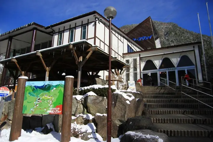 Free ride in Hida Takayama region with the Three-Star Alps Unlimited Ride Shinjuku Pass