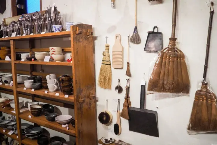 东京吉祥寺周边 巷弄中的杂货咖啡店