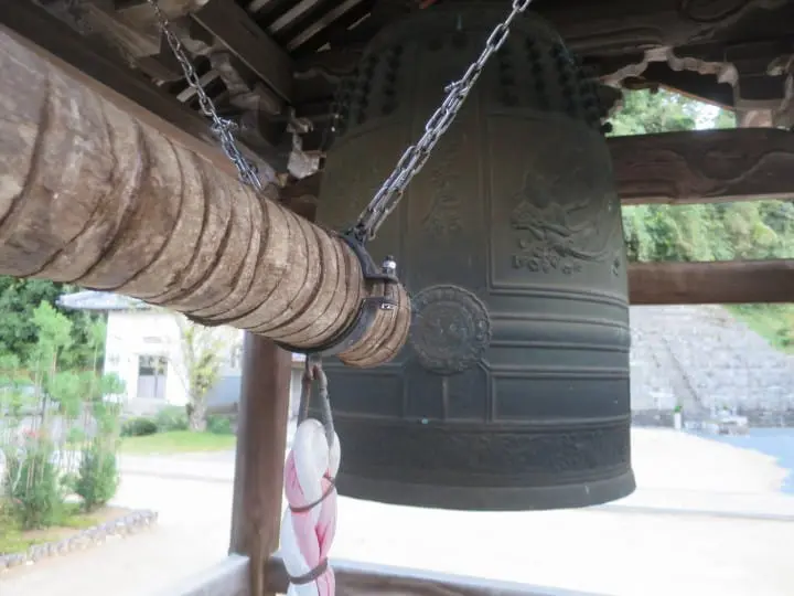 跟着日本人过新年　除夕夜去寺庙　初诣到神社（日本人と一绪にお正月をお祝い、大晦日の夜から年越しを）
