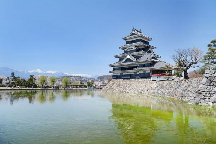 【長野県】日本最古の5重6階の天守が残る松本城〜アクセス・見どころなど〜