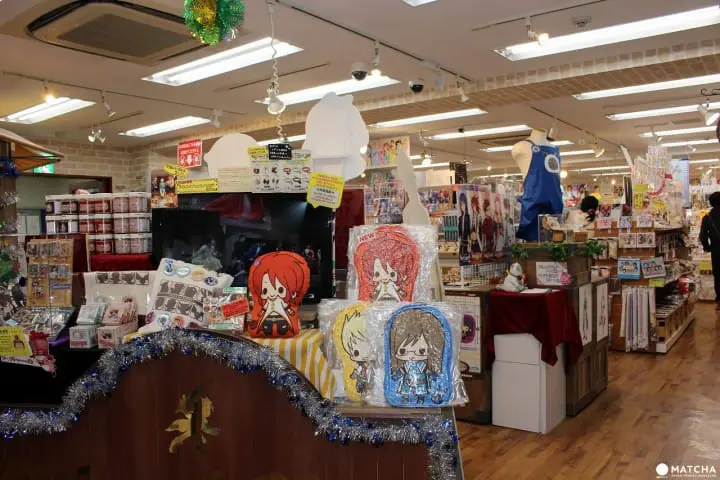 プラモデルから美少女フィギュアまで最大級の品揃え！総合ホビーショップ「コトブキヤ秋葉原館」の全フロアをご紹介