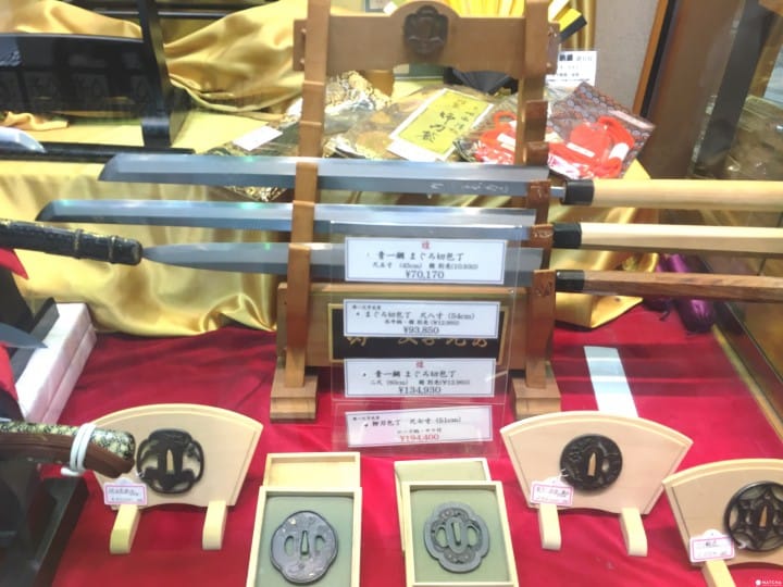 「天下廚房」大阪千日前道具街 食器一應俱全