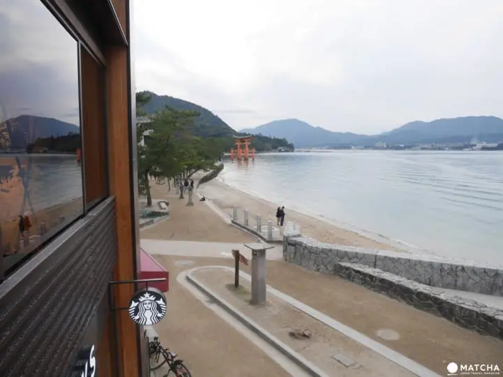 星巴克严岛表参道店