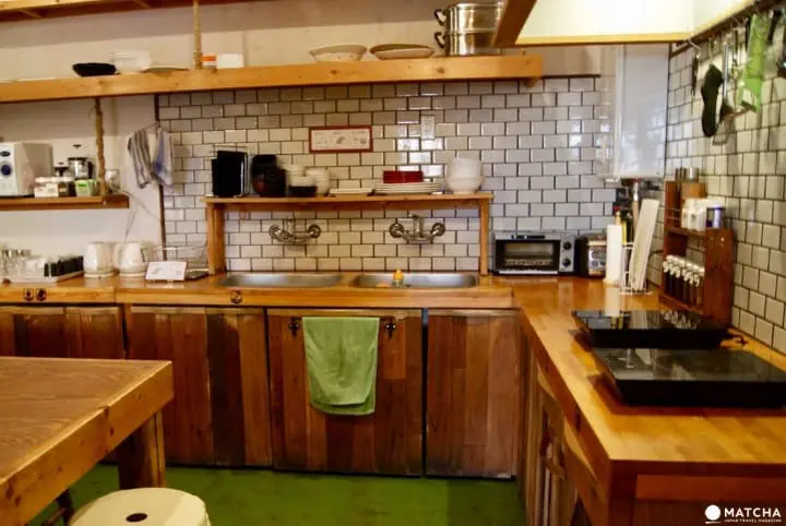 ものづくりの街に溶け込む、クラフト感満載のゲストハウス「Nui.」