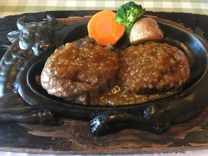 大口吃肉就是爽!靜岡人氣漢堡排親子餐廳