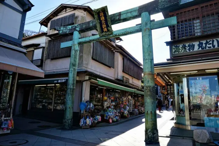 แผนเที่ยวคามาคุระและเอะโนะชิมะ ทั้งพระอาทิตย์ตกสุดสวย ไฟประดับสุดโรแมนติคติดอันดับ!