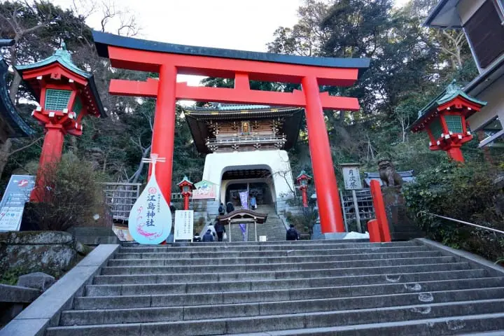 แผนเที่ยวคามาคุระและเอะโนะชิมะ ทั้งพระอาทิตย์ตกสุดสวย ไฟประดับสุดโรแมนติคติดอันดับ!