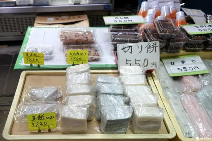 Try The Freshest Mochi In Tokyo at Iseya In Oyama Happy Road