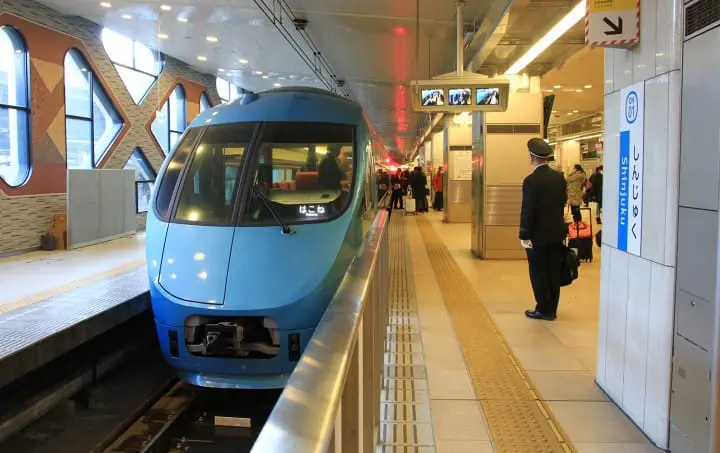 Purifying your body and mind at the Onsen heaven of Hakone