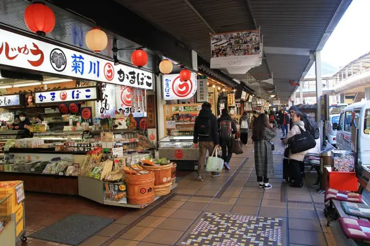 Purifying your body and mind at the Onsen heaven of Hakone