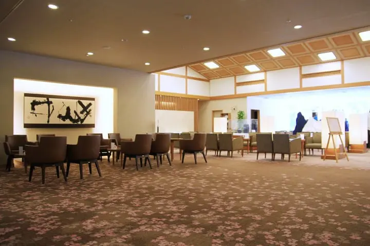 Purifying your body and mind at the Onsen heaven of Hakone