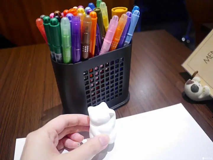 咖啡貓衛門繪製招財貓水性筆