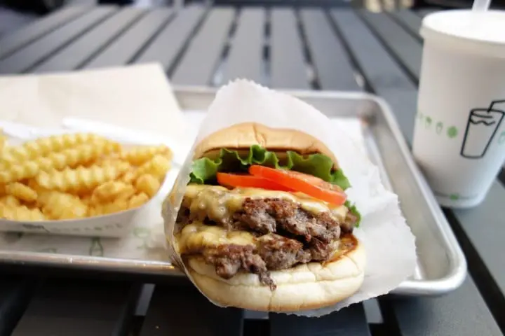 Shake Shack汉堡青山