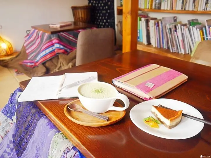 鑽進暖桌喝杯咖啡「stay happy」