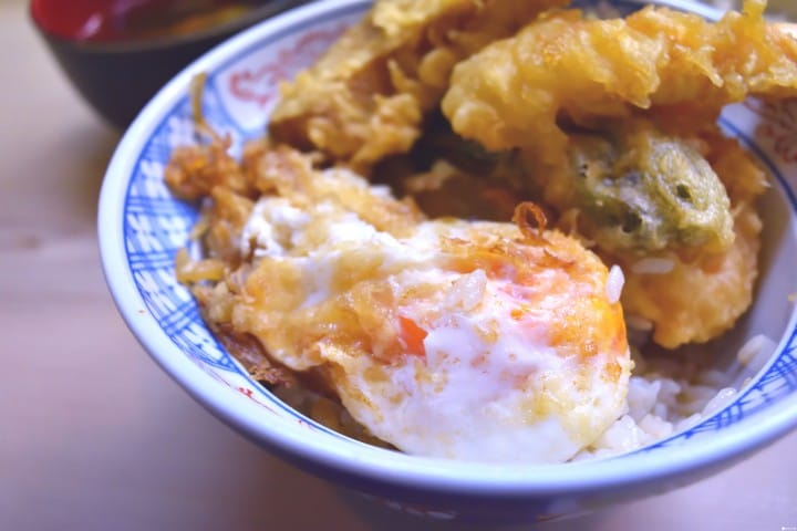 高圓寺巷弄美食ー炸蛋天丼專賣店「天すけ(天助)」