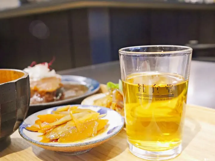 社食堂餐點玻璃杯