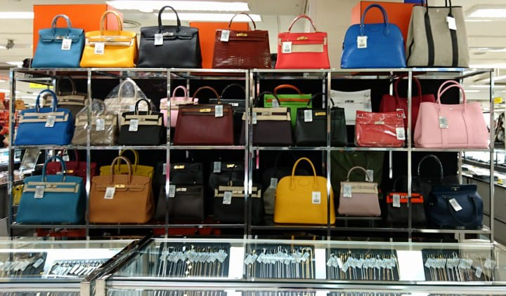 มหกรรมสินค้าแบรนด์เนมมือสองญี่ปุ่นของแท้ราคาถูกให้ช้อปกระจายกลางโตเกียว!