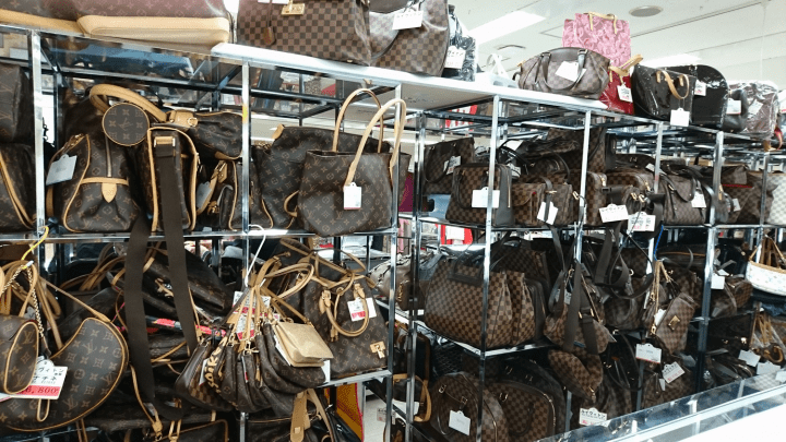 มหกรรมสินค้าแบรนด์เนมมือสองญี่ปุ่นของแท้ราคาถูกให้ช้อปกระจายกลางโตเกียว!