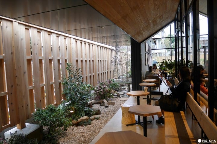 川越星巴克室外