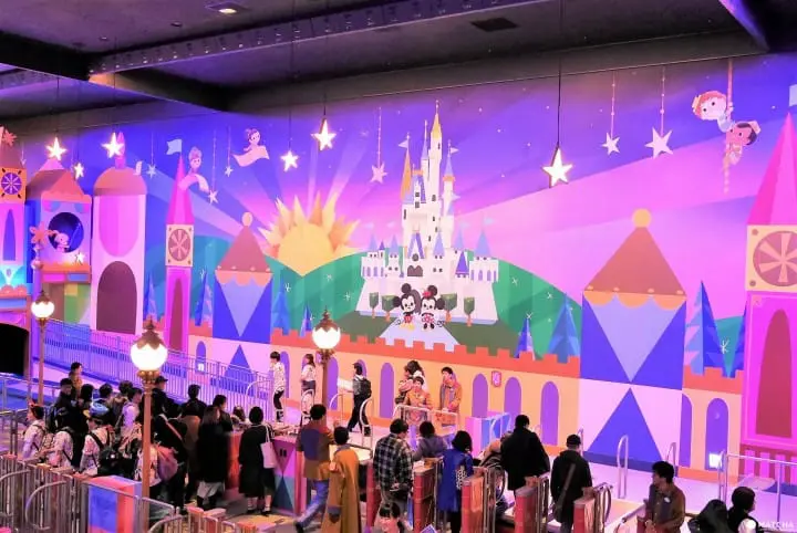 イッツアスモールワールド