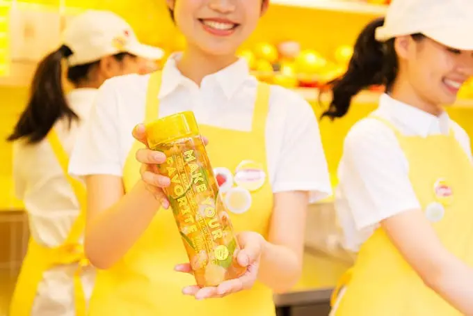 大坂东京表参道 立顿 Fruits in tea