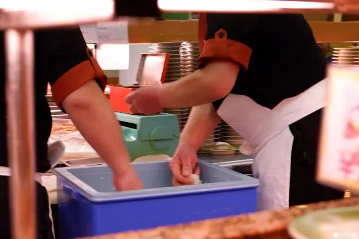 回転寿司トピカル 03