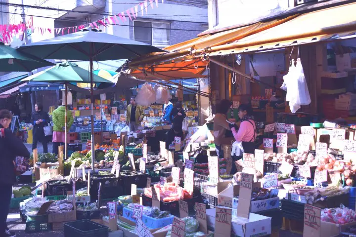 日本商店街巡礼：到横滨的阿美横丁「洪福寺松原商店街」，用超便宜的「松原价格」品尝特色美食