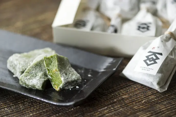 Momotose Mochi