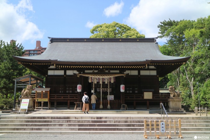 Yuzuruha Shrine in Mikage, Kobe: Visited By Both Figure Skating And Soccer Fans!