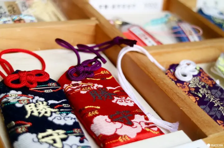 スケートファンもサッカーファンも參拝に訪れる神戸御影の弓弦羽神社