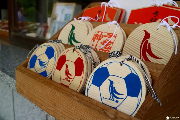 スケートファンもサッカーファンも參拝に訪れる神戸御影の弓弦羽神社