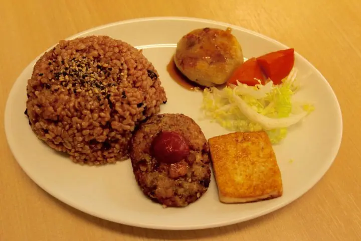 無動物性食材＆砂糖！Buffet式的精進料理「かえもん淺草本店」