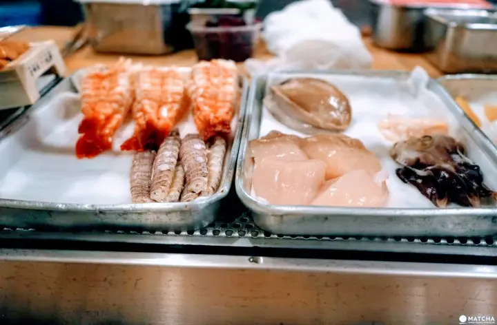 地元の人と交流できる大阪「亀すし」【英語メニューあり】