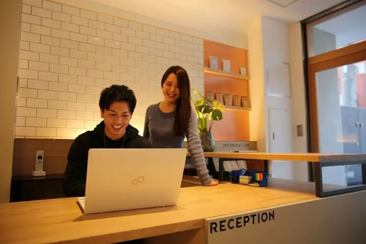 IoT空間で宿泊をわくわくする体験に。スマートホステル「&AND HOSTEL」