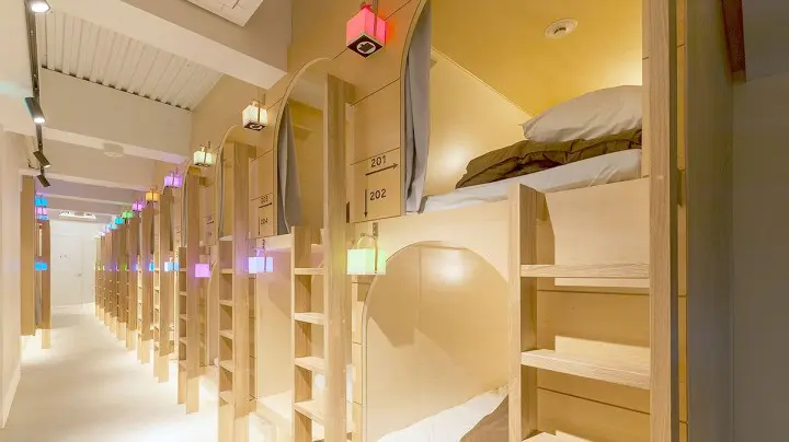 IoT空間で宿泊をわくわくする体験に。スマートホステル「&AND HOSTEL」