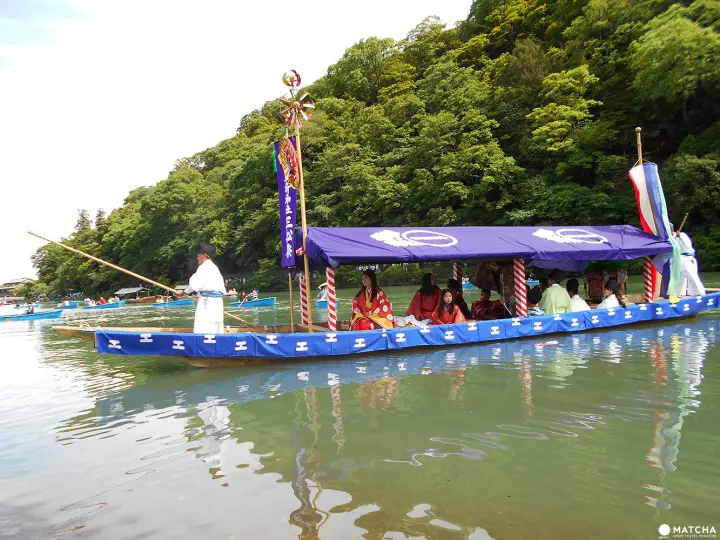 มิฟุเนะ มัตสึริ ประเพณีแห่เรือตำนานพันปี ณ อาราชิยามะ จังหวัดเกียวโต