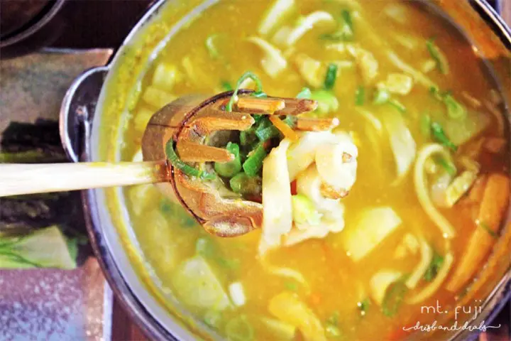 富士山下！到百年茅葺屋享传统端炉烧：山麓园 Sanrokuen