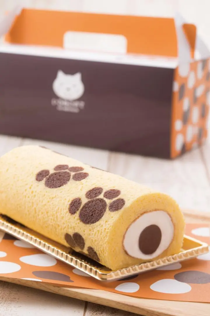 Osaka's Cutest Bread - Blue Jean Bakery's Cat-Shaped Baked Goods