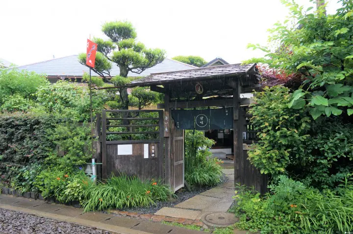 『鎌倉』隱身鐵道旁的祕境甘味處——無心庵