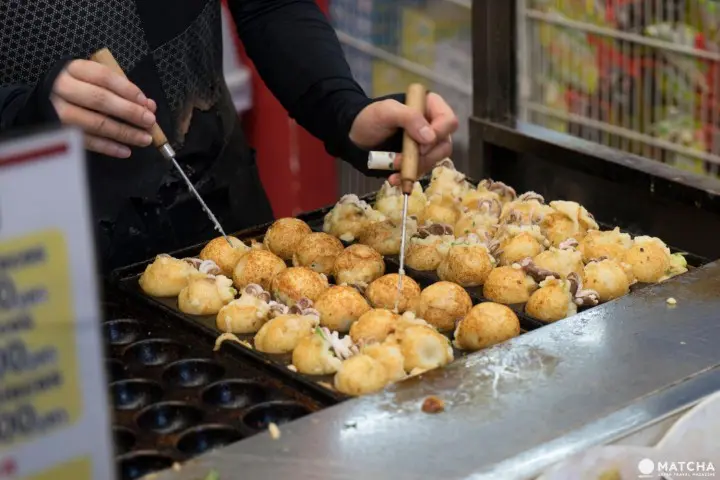 Top 5 Local Delicacies To Eat When In Dotonbori, Osaka