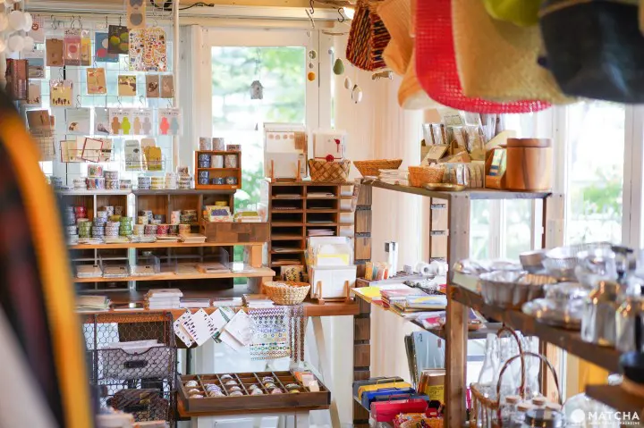 輕井澤 教會變身鄉村雜貨coriss