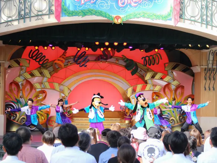 迪士尼乐园限定表演秀！Let’s Party 2
