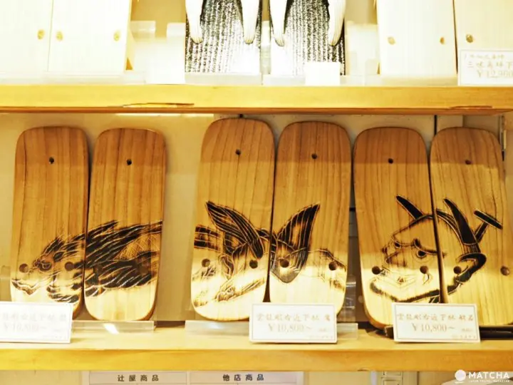 辻屋木屐吉祥物木屐